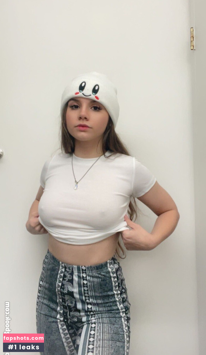 Alyshia Harvey gallery photo #25