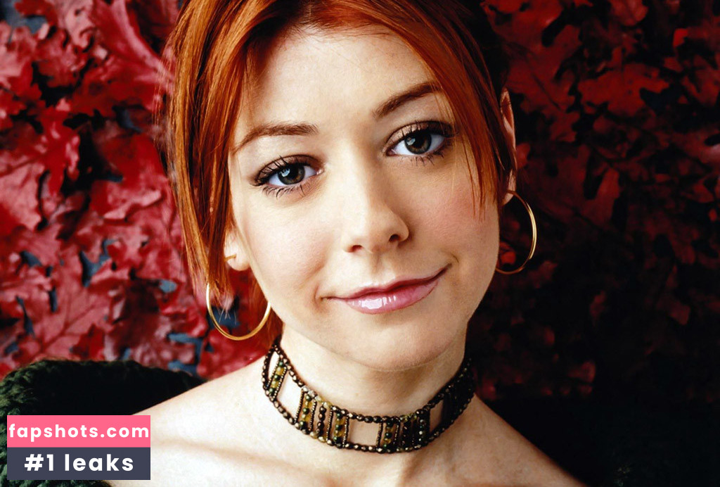 Alyson Hannigan gallery photo #152