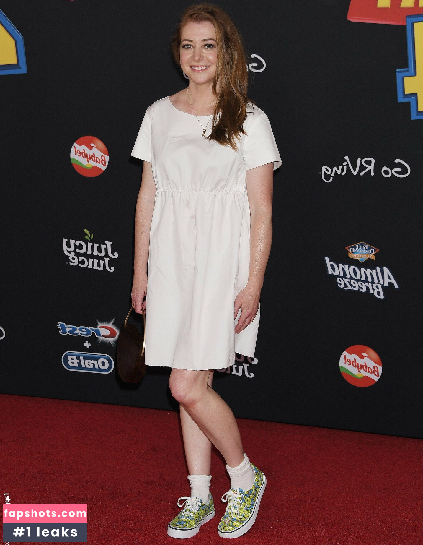 Alyson Hannigan gallery photo #69