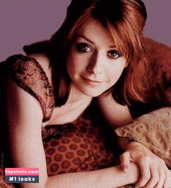 Alyson Hannigan gallery photo #96