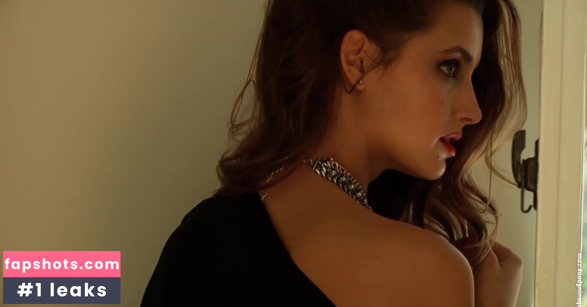 Alyssa Arce gallery photo #115