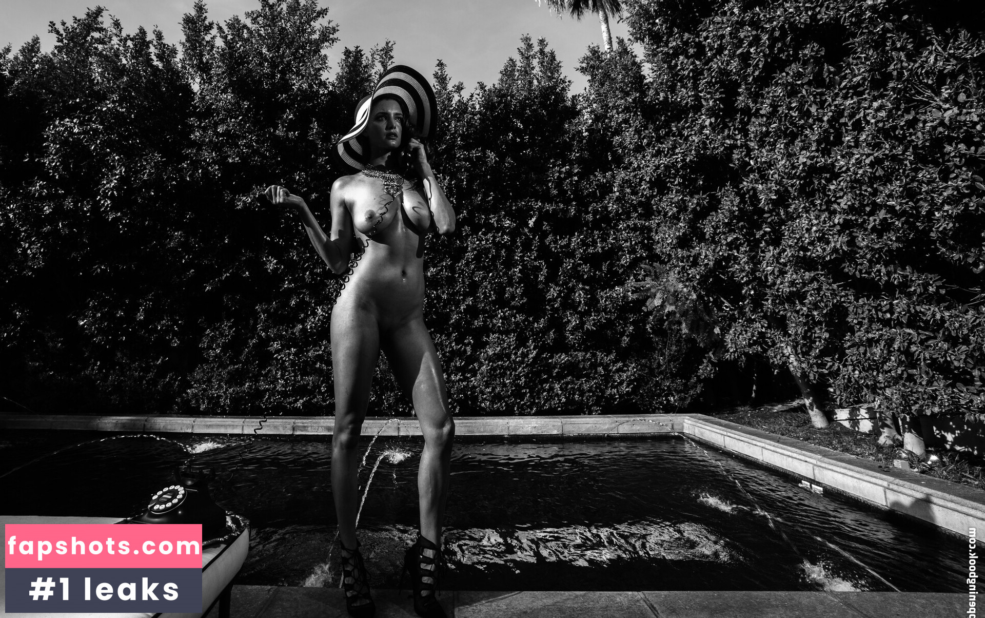 Alyssa Arce gallery photo #123