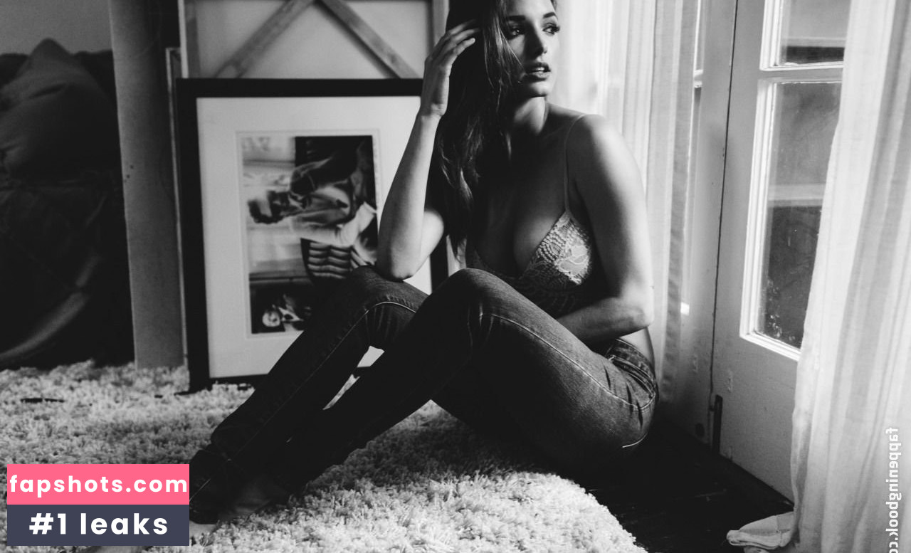 Alyssa Arce gallery photo #525