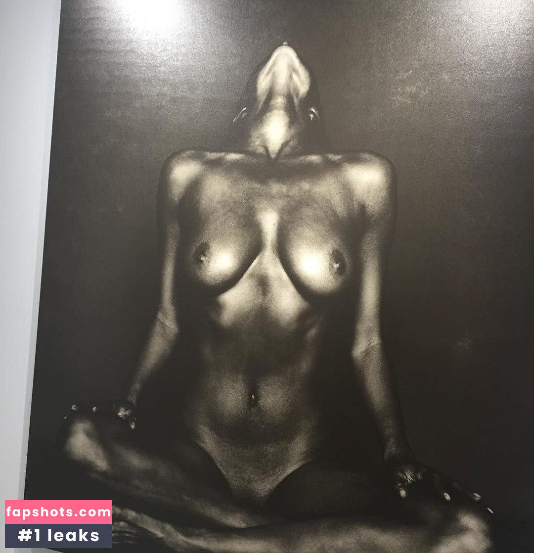 Alyssa Arce gallery photo #555