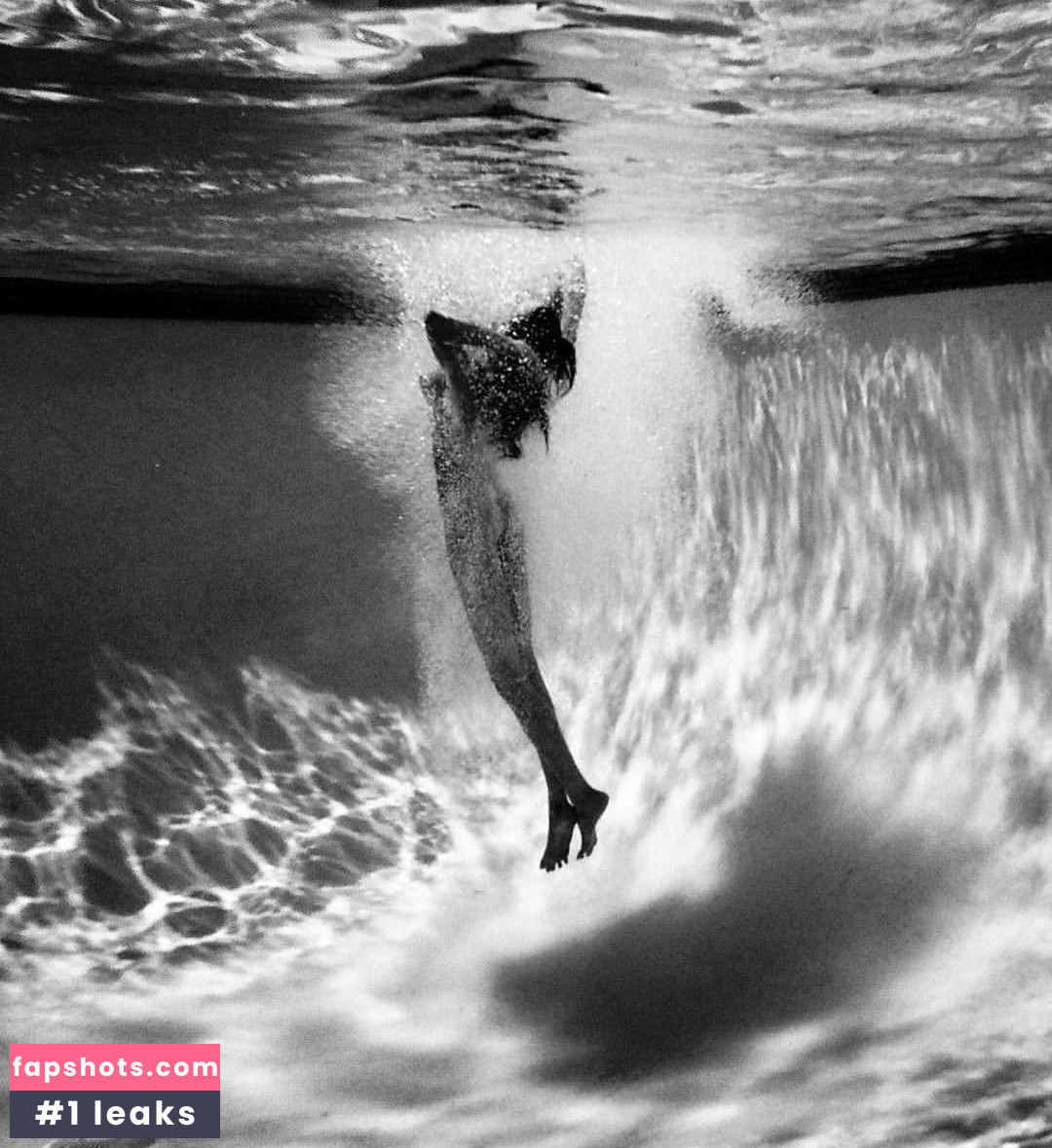 Alyssa Arce gallery photo #632