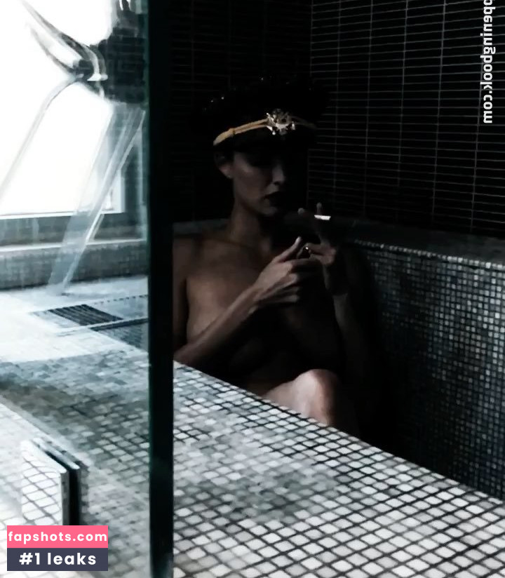 Alyssa Arce gallery photo #637