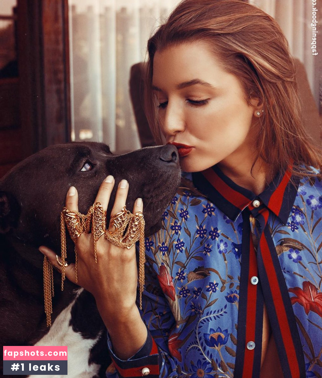 Alyssa Arce gallery photo #639