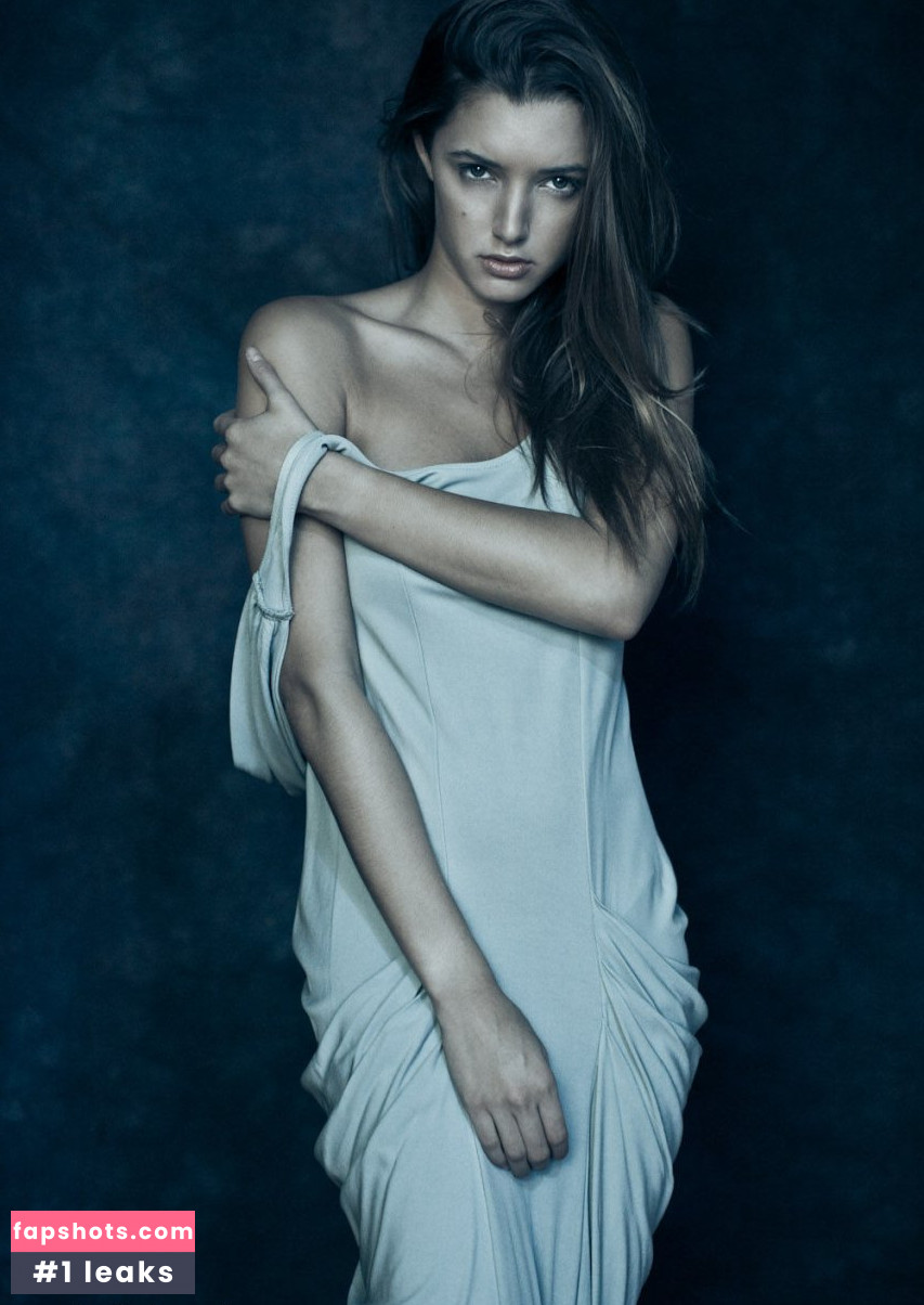 Alyssa Arce gallery photo #660