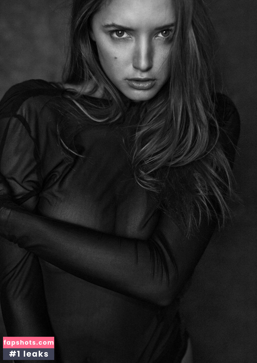 Alyssa Arce gallery photo #663