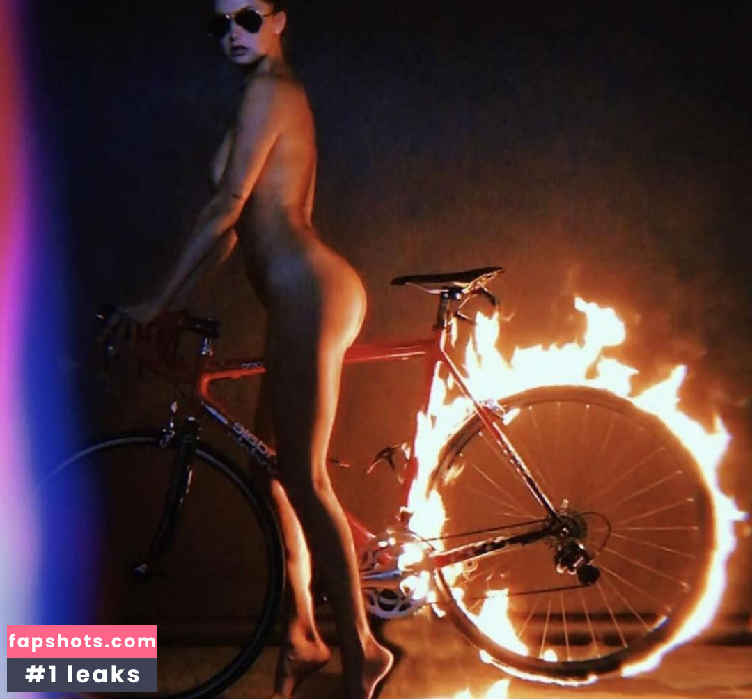 Alyssa Arce gallery photo #858