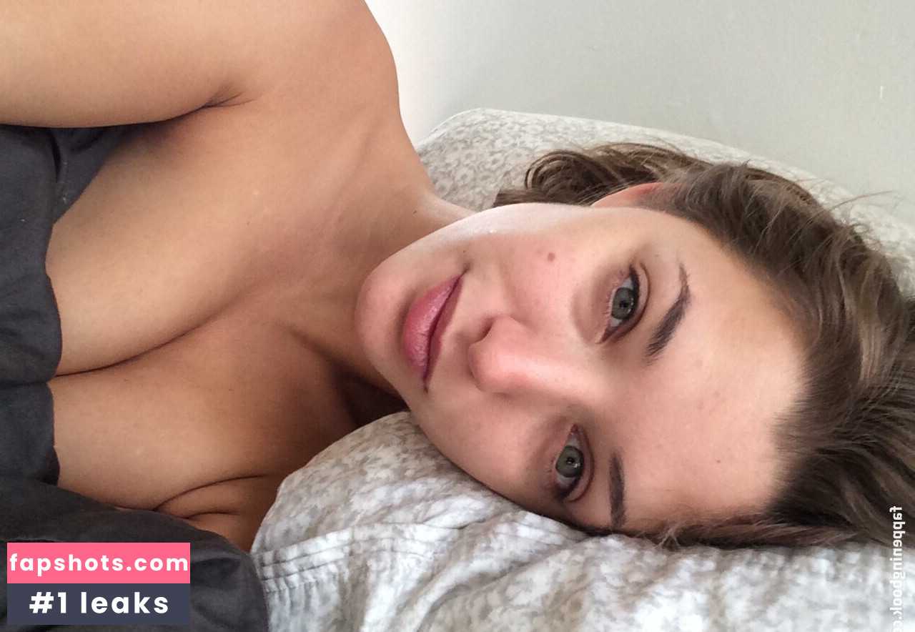 Alyssa Arce gallery photo #889