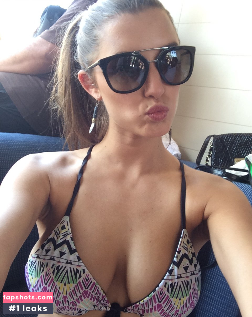 Alyssa Arce gallery photo #959