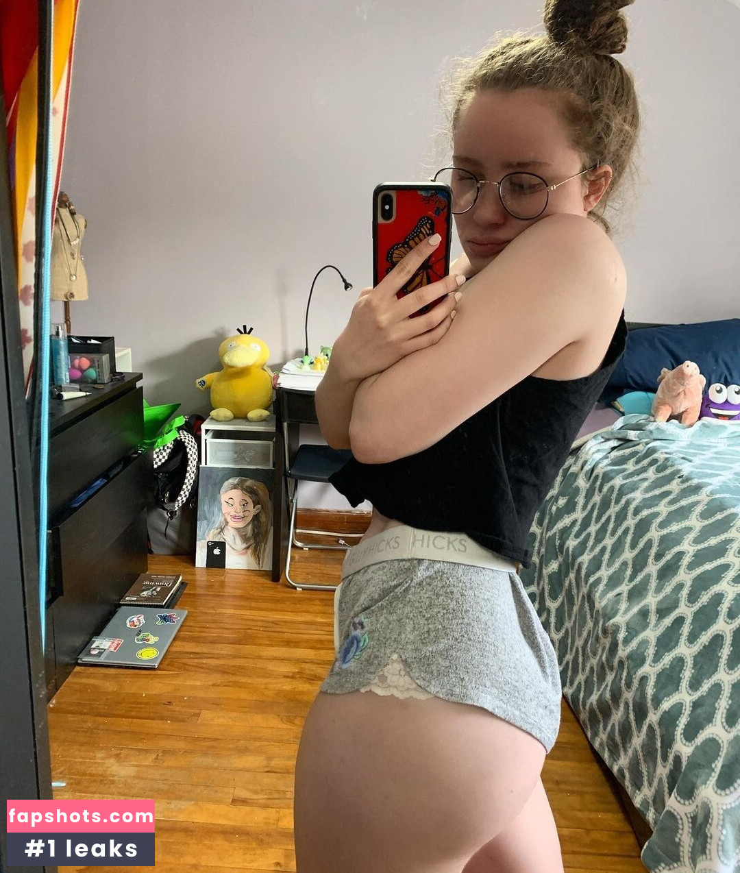 Alyssa Cleversey gallery photo #16