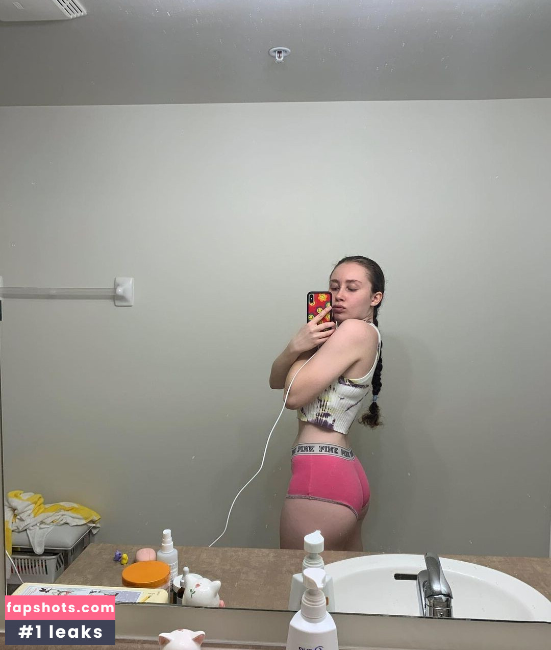 Alyssa Cleversey gallery photo #37