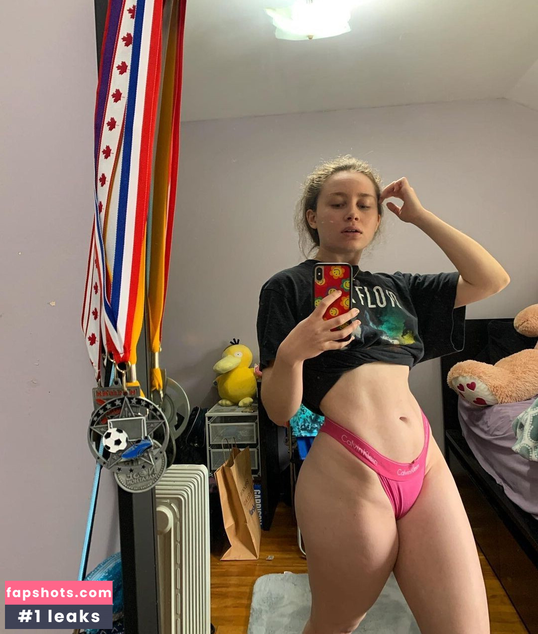 Alyssa Cleversey gallery photo #58