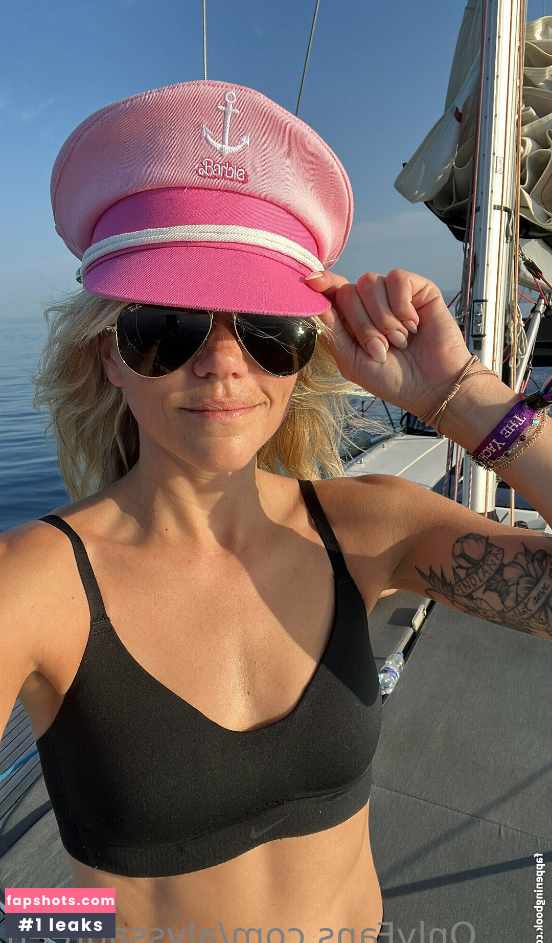 Alyssa Green gallery photo #68