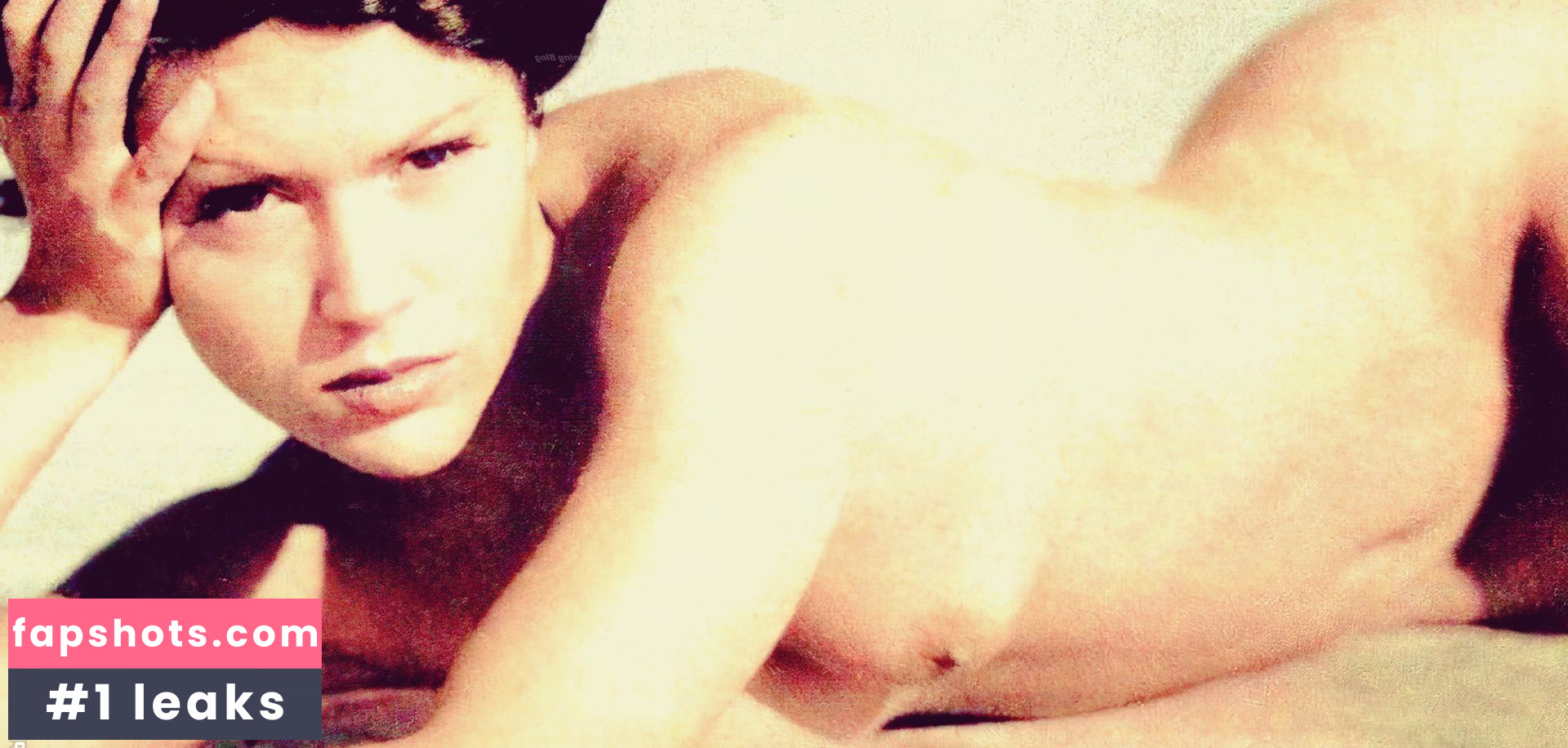 Alyssa Milano gallery photo #145