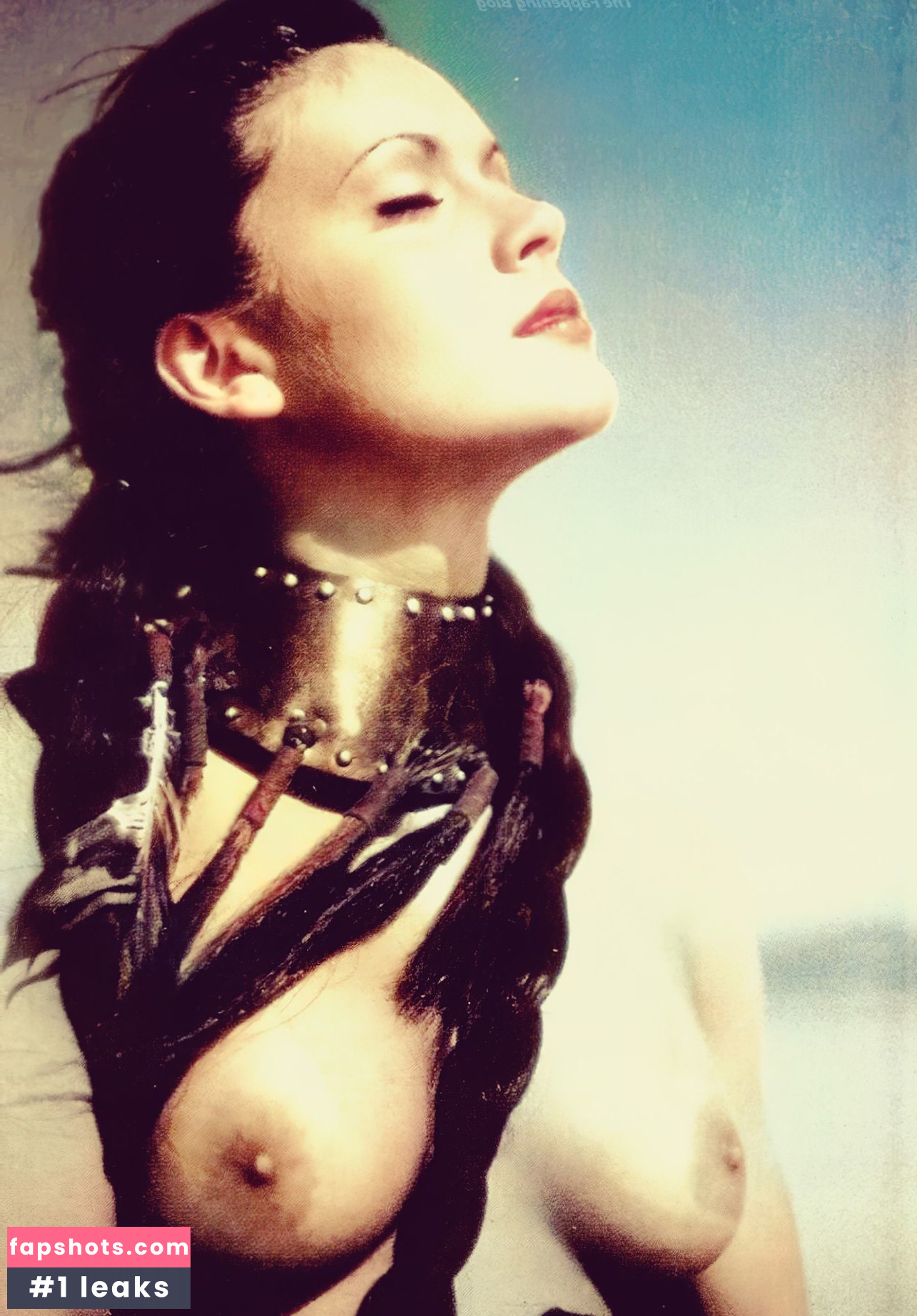 Alyssa Milano gallery photo #146