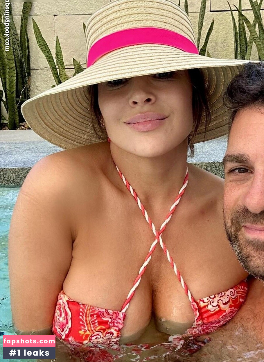 Alyssa Milano gallery photo #18