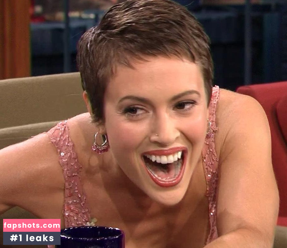 Alyssa Milano gallery photo #184