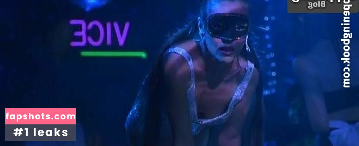 Alyssa Milano gallery photo #45