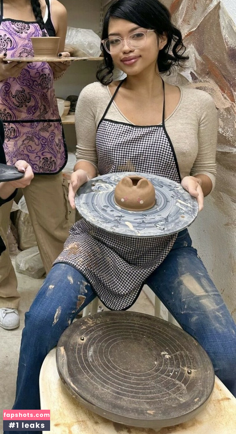 Alyssa Silos gallery photo #20