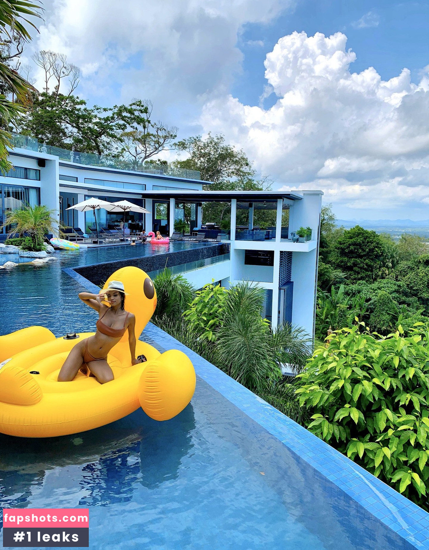 Alyssa Silos gallery photo #88