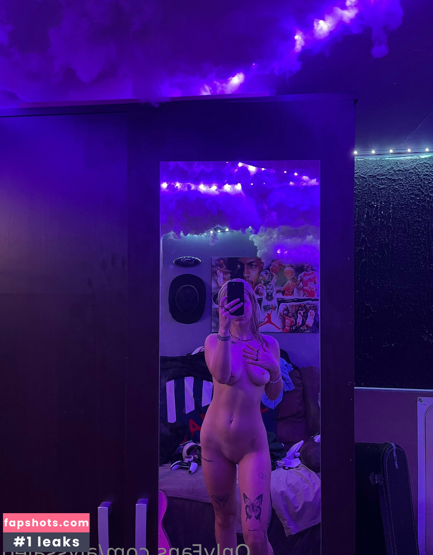 AlyssaLeo gallery photo #61