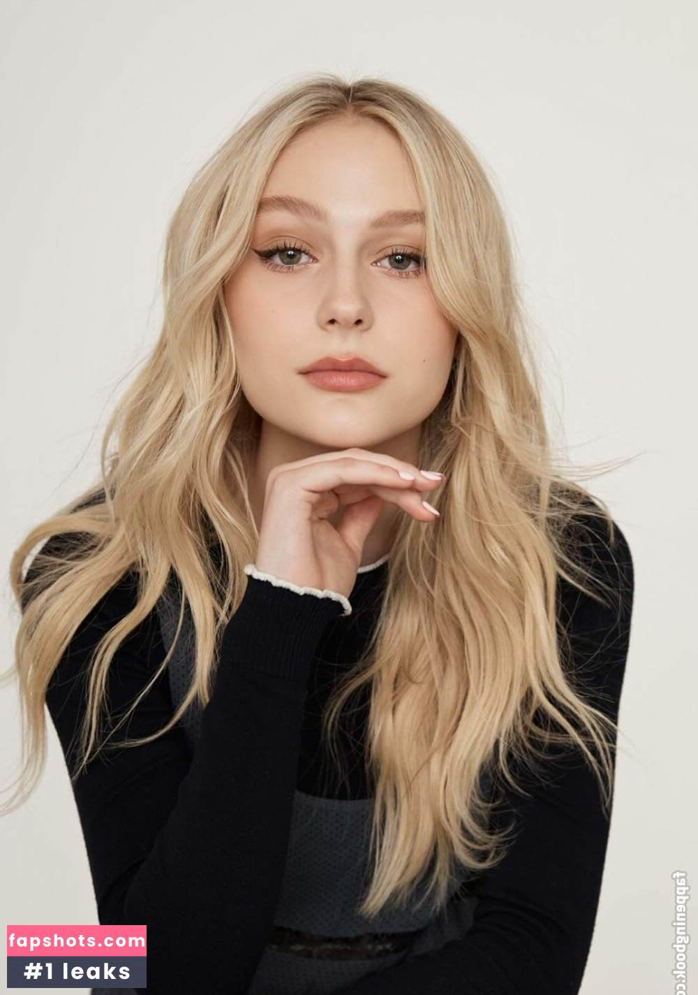 Alyvia Alyn Lind gallery photo #20