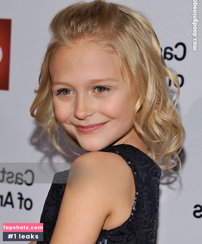 Alyvia Alyn Lind gallery photo #24