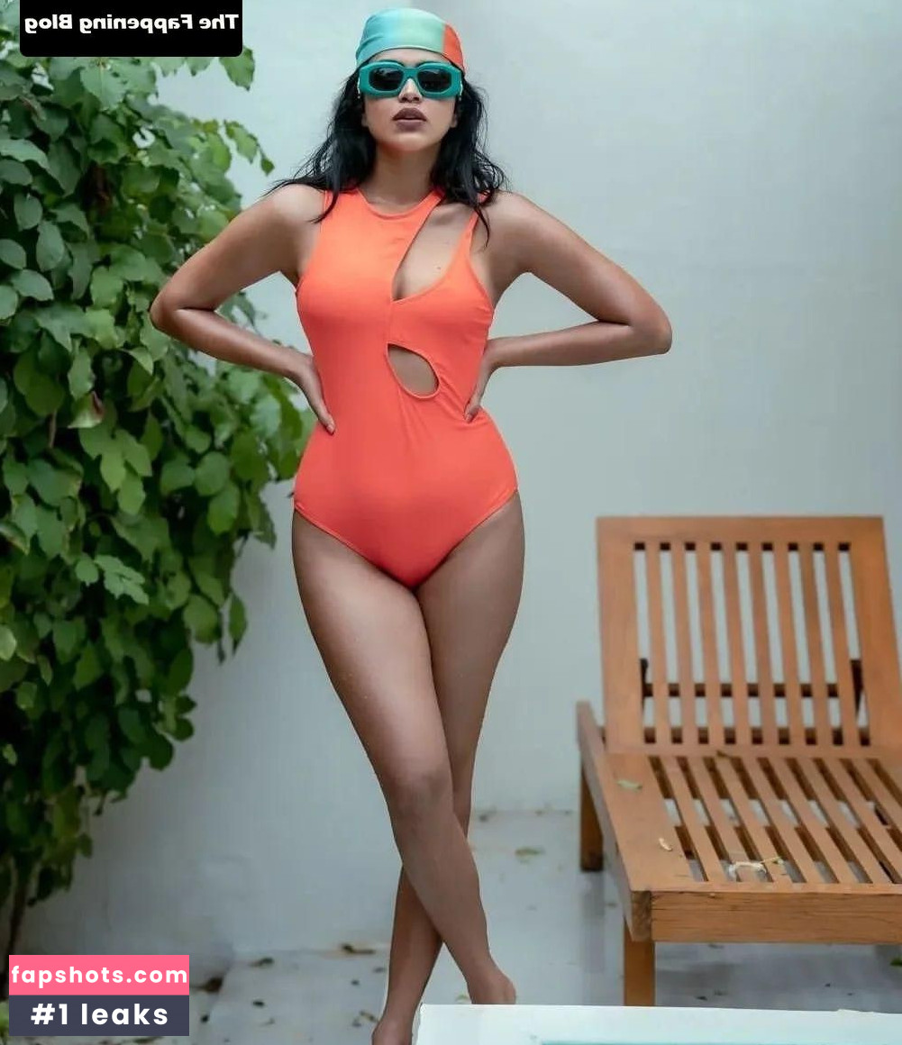 Amala Paul gallery photo #8