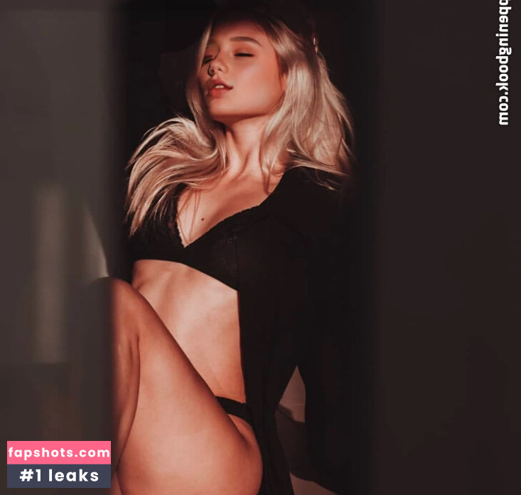 Amalia Rossi gallery photo #9