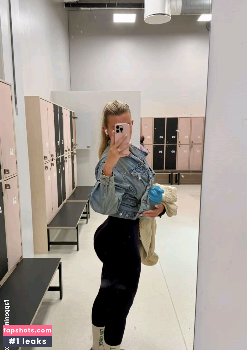 Amalie Kjeldtoft Nude Leaks OnlyFans Photos #28 - LeakJerk
