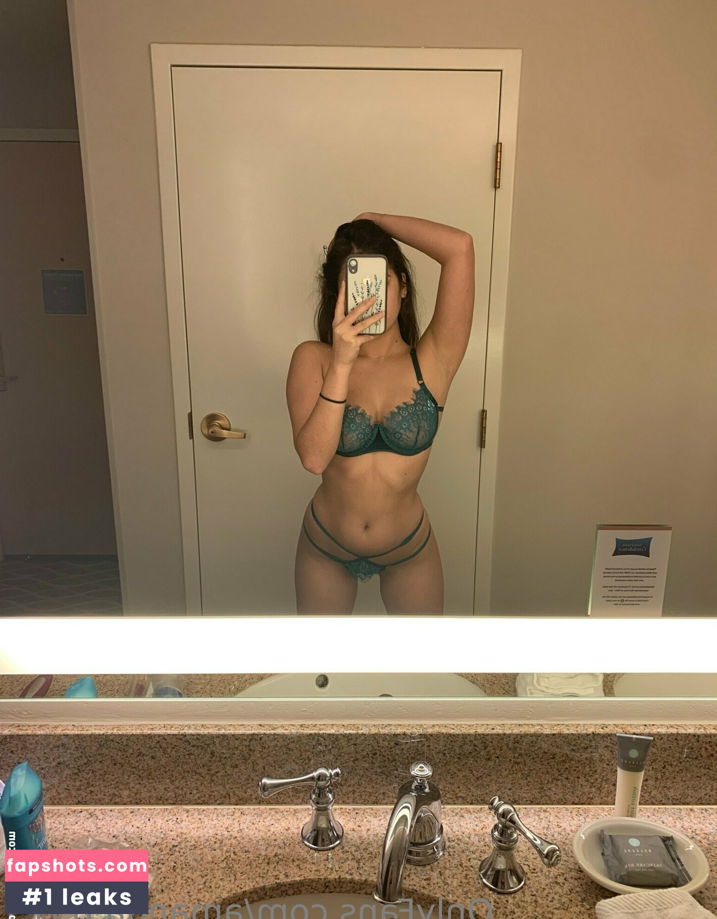 amanda.6513 gallery photo #3