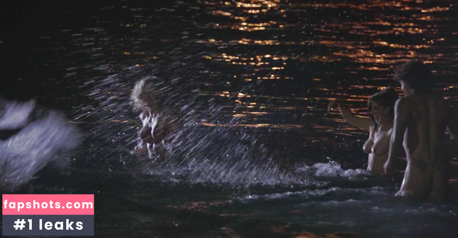 Amanda Bathgate gallery photo #3