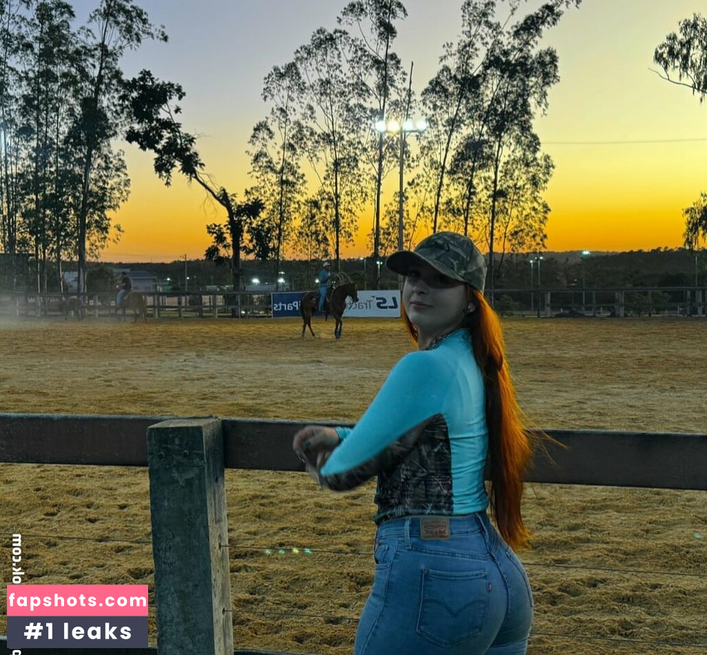 Amanda Bellmann gallery photo #5