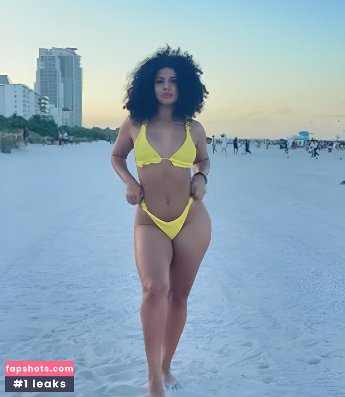 Amanda Carvalho Nude Leaks OnlyFans Photos #14 - LeakJerk