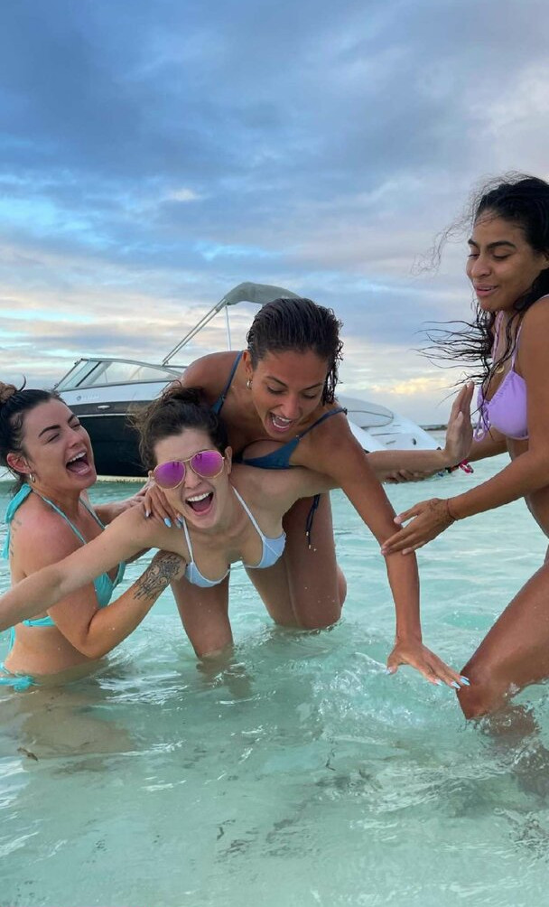 amanda-cerny gallery photo #1088