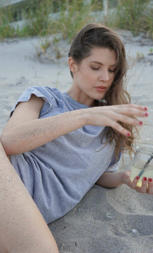 amanda-cerny gallery photo #1153