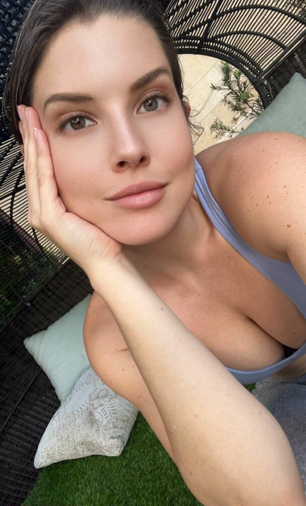 amanda-cerny gallery photo #1193