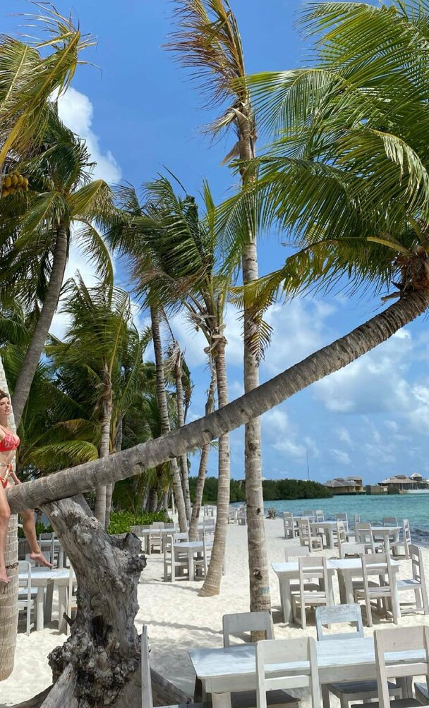 amanda-cerny gallery photo #1226