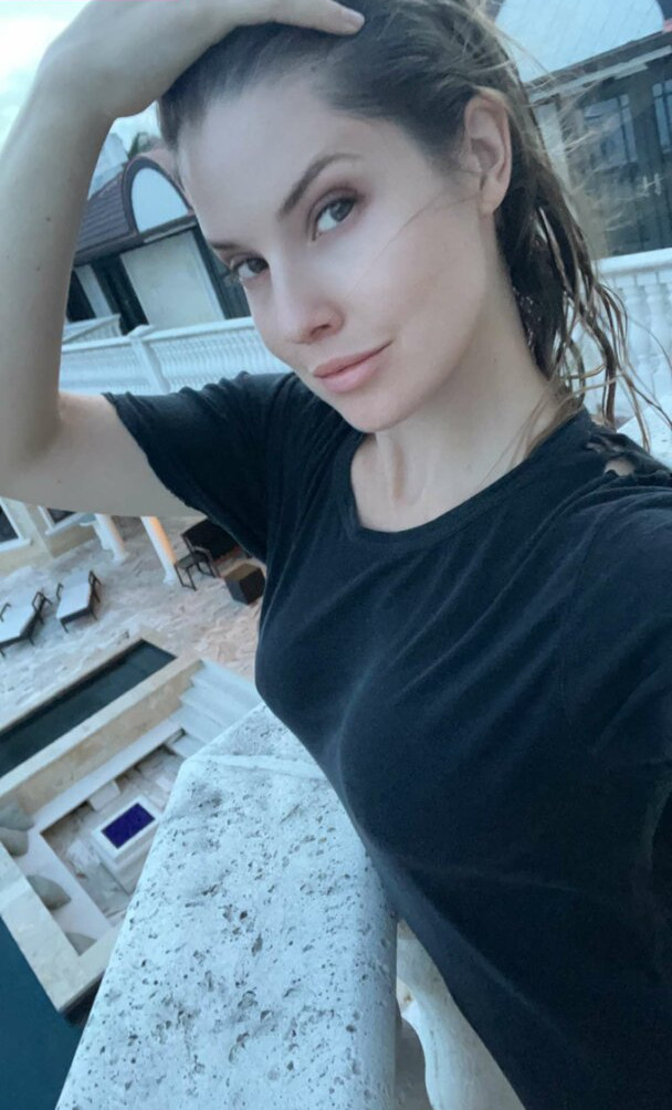 amanda-cerny gallery photo #1229