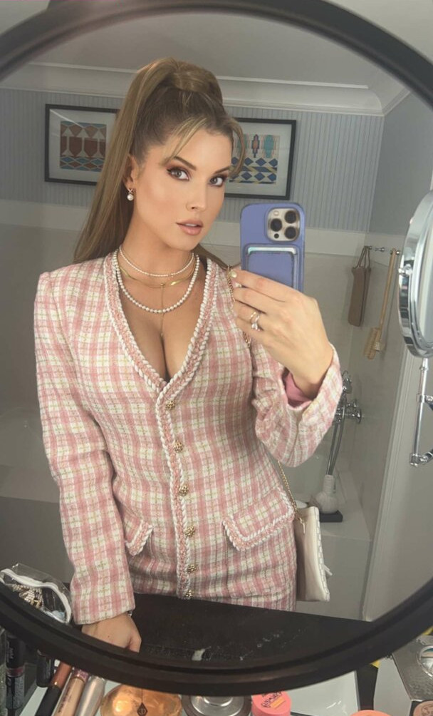 amanda-cerny gallery photo #1415