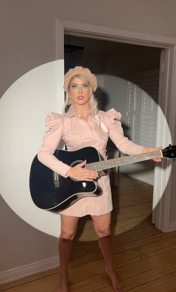 amanda-cerny gallery photo #1435