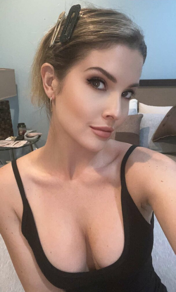 amanda-cerny gallery photo #1452