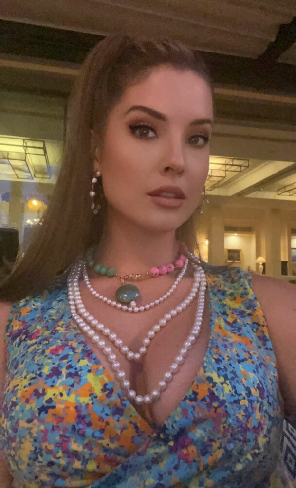 amanda-cerny gallery photo #1599