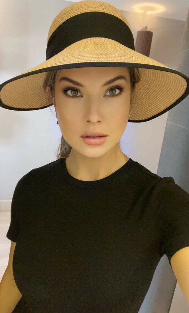 amanda-cerny gallery photo #1601