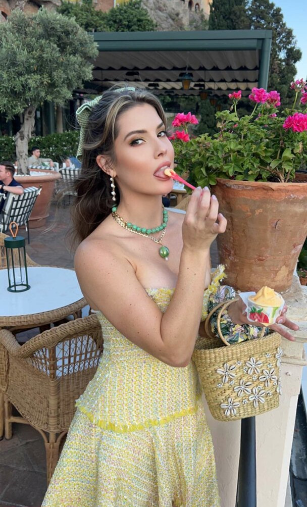 amanda-cerny gallery photo #1611