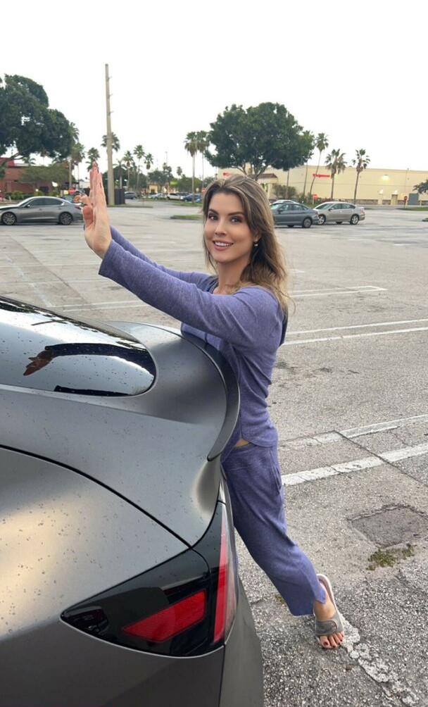 amanda-cerny gallery photo #1633