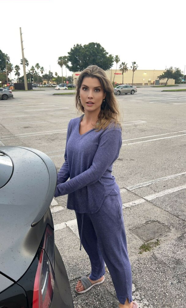 amanda-cerny gallery photo #1637